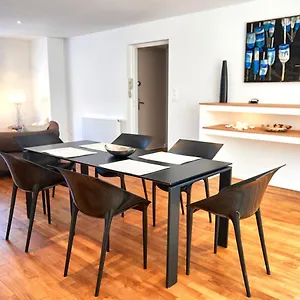 https://la-gare-centre-ville-2-chambres-100m2-parking.inbrittany.com