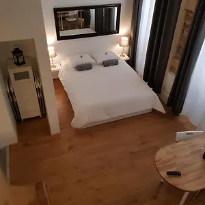 Bed & Breakfast Loge De L'opera