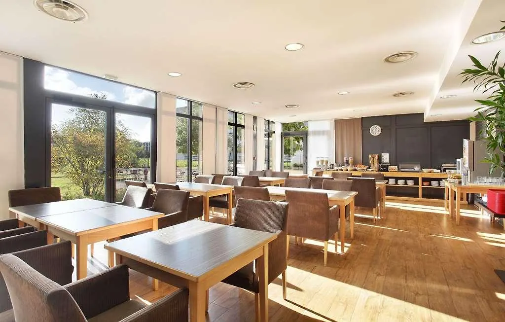 Appart'Hotel Odalys City - Bioparc Lyon Est Aparthotel