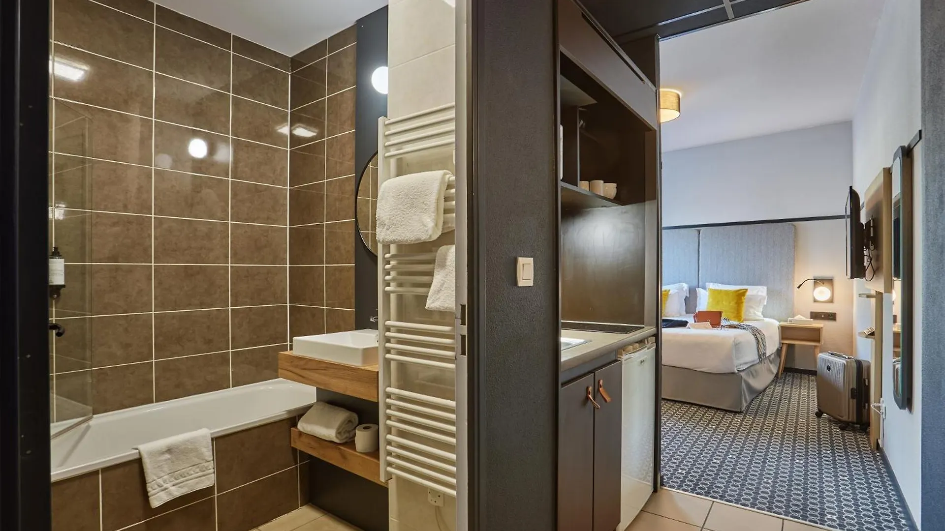 Odalys City Lyon Bioparc Aparthotel