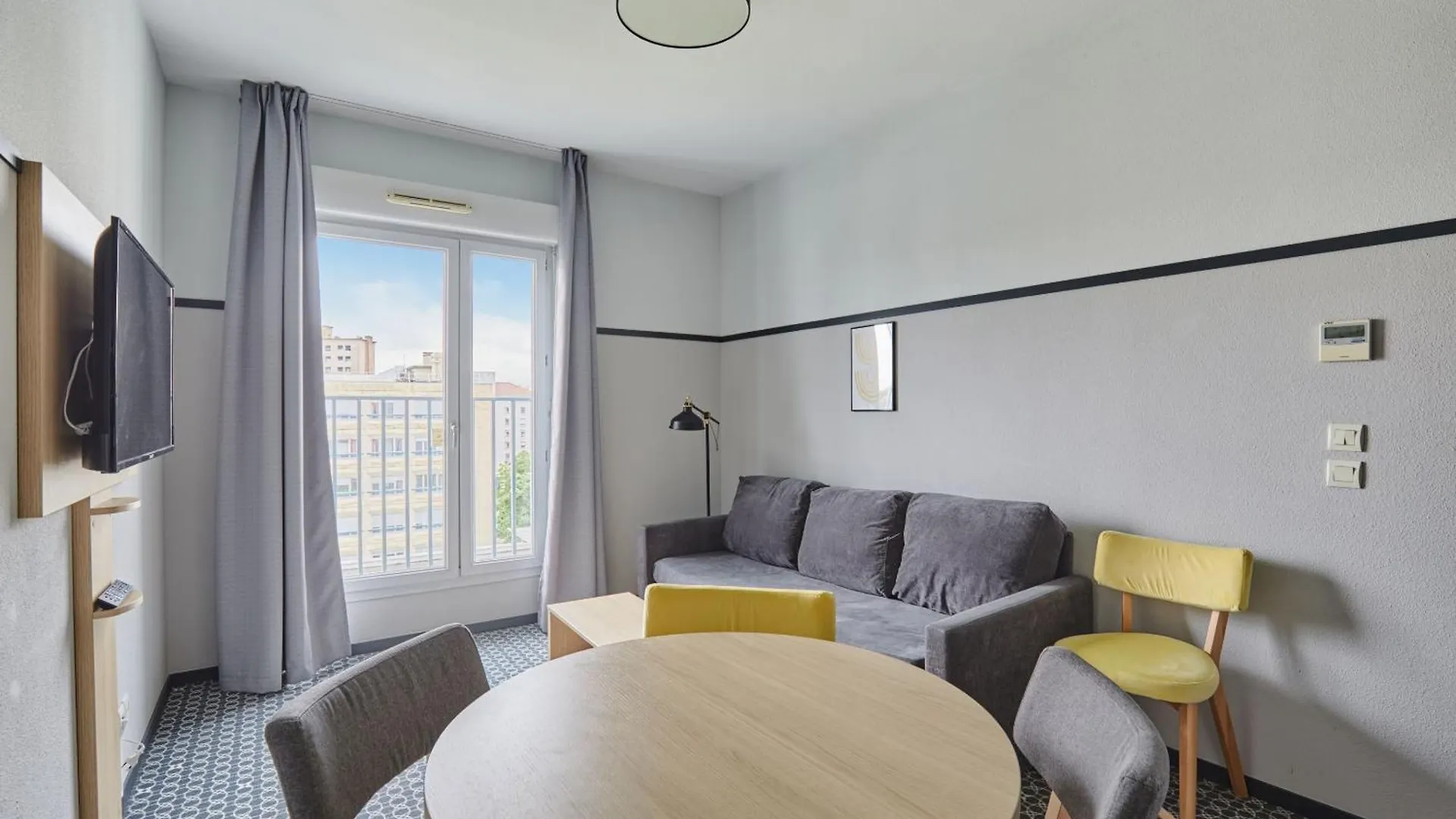 Appart'Hotel Odalys City - Bioparc Lyon Est Aparthotel