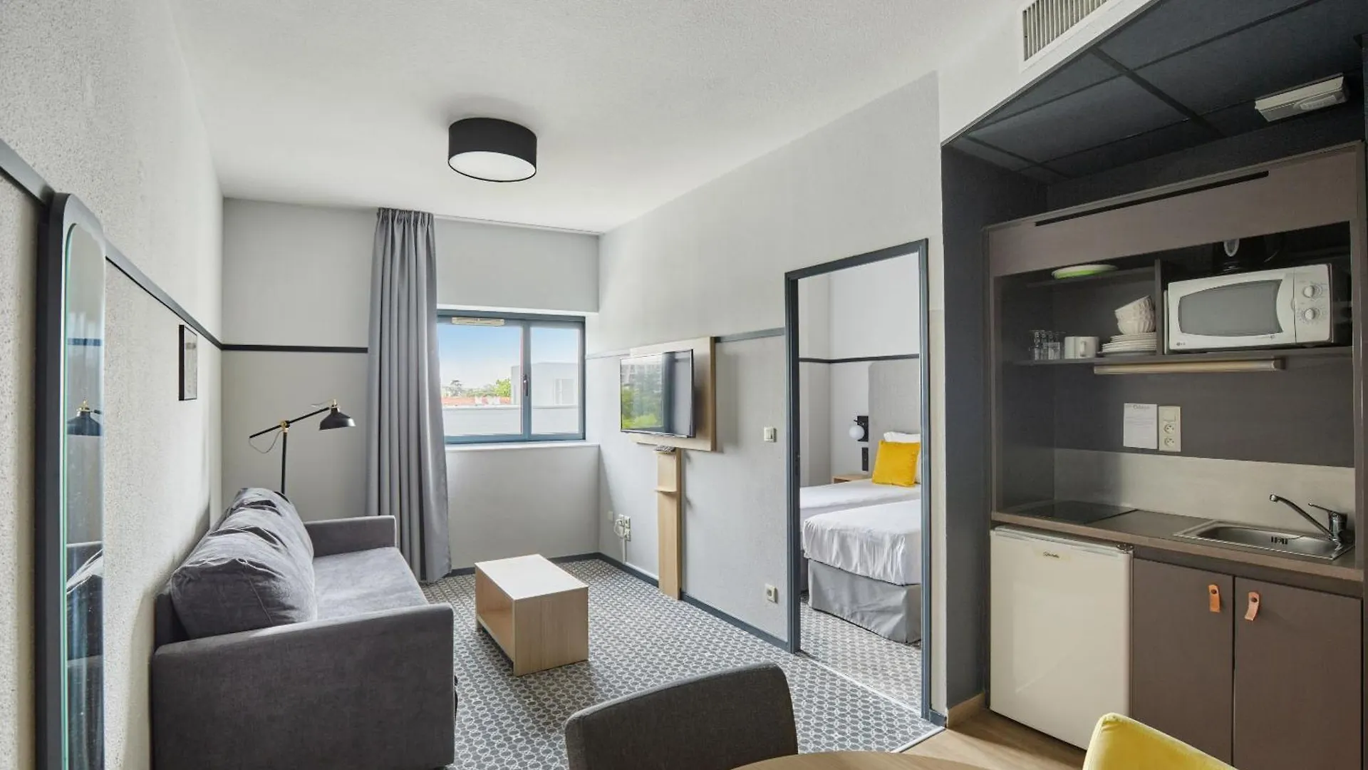 Appart'Hotel Odalys City - Bioparc Lyon Est Aparthotel