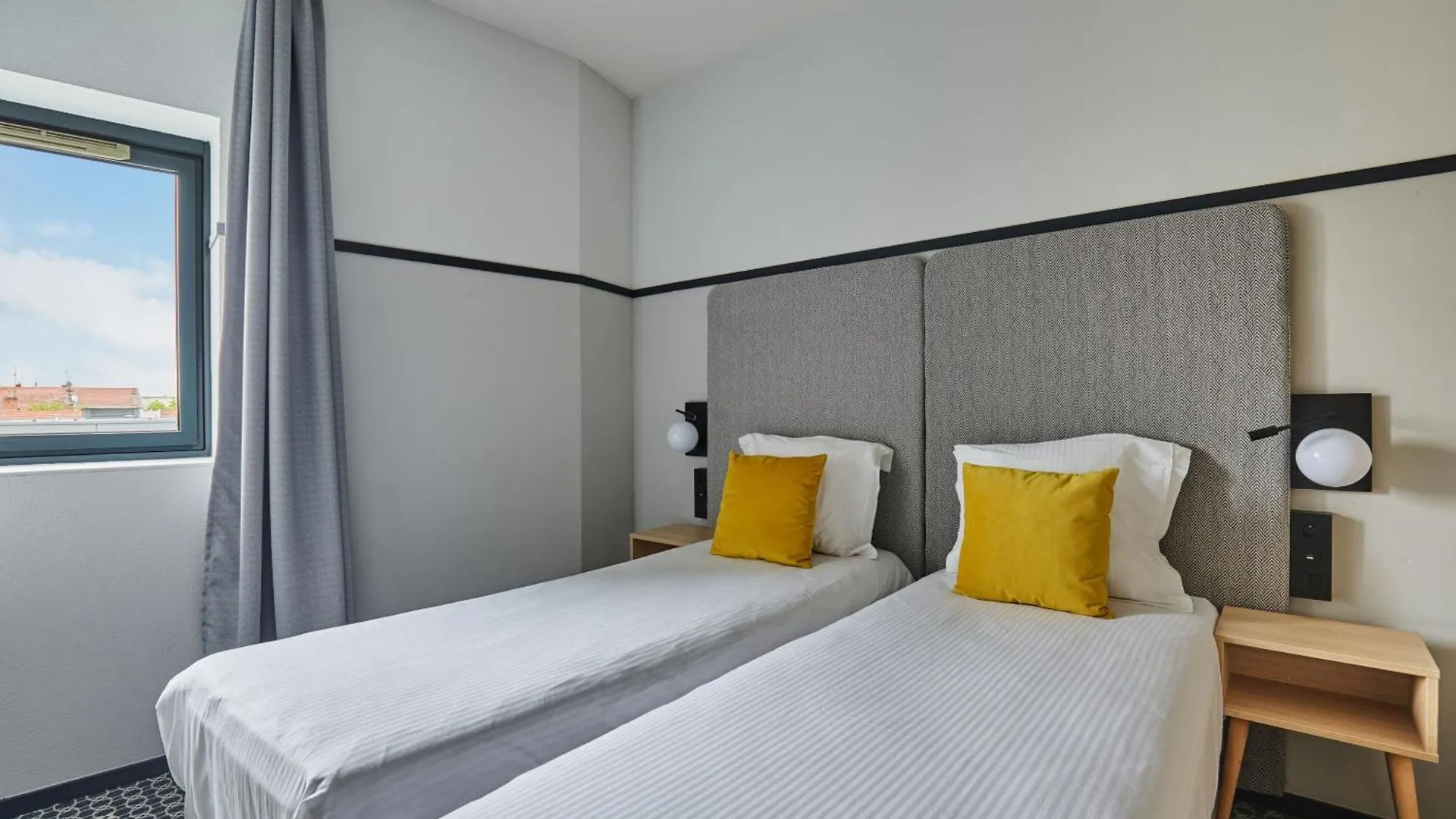 Appart'Hotel Odalys City - Bioparc Lyon Est 4*,  Frankreich
