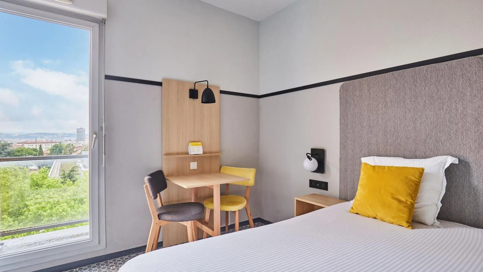 Appart'Hotel Odalys City - Bioparc Lyon Est 4*,  Frankreich