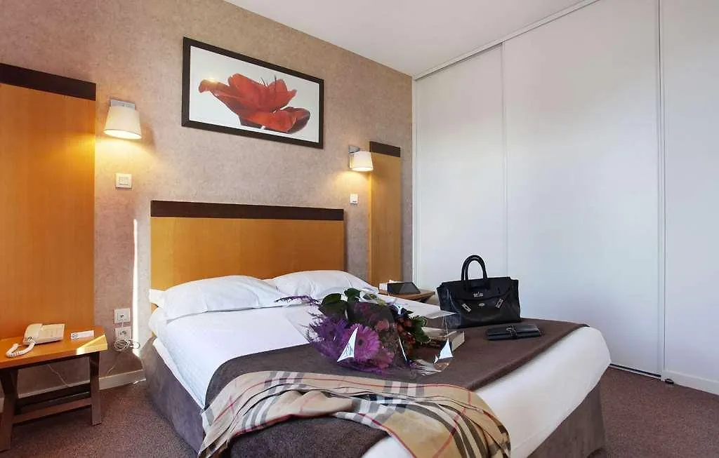 Appart'Hotel Odalys City - Bioparc Lyon Est