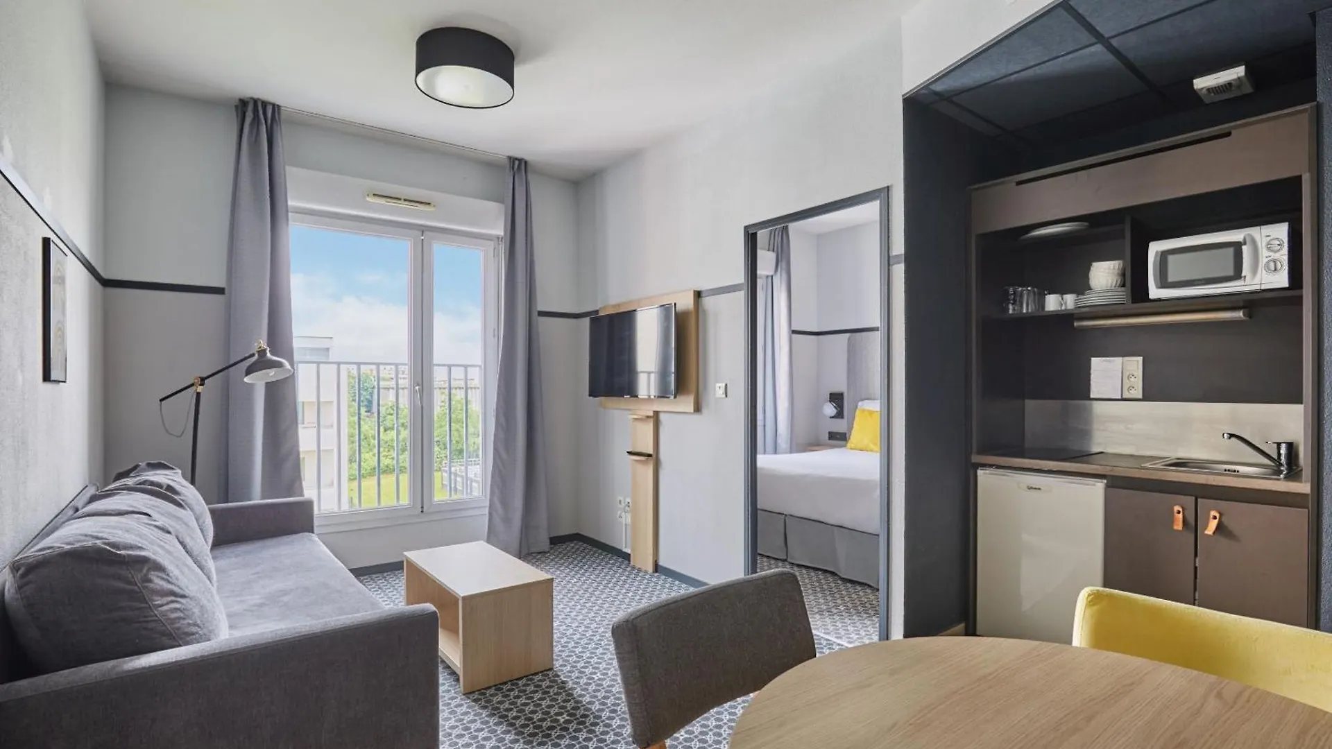 Appart'Hotel Odalys City - Bioparc Lyon Est France
